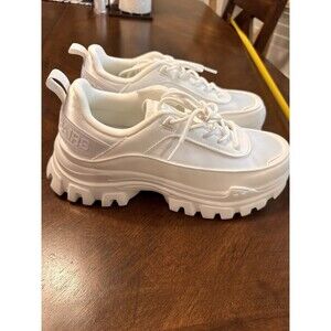 Dream Pairs Womens White Sneakers Brand new Size 9.5
